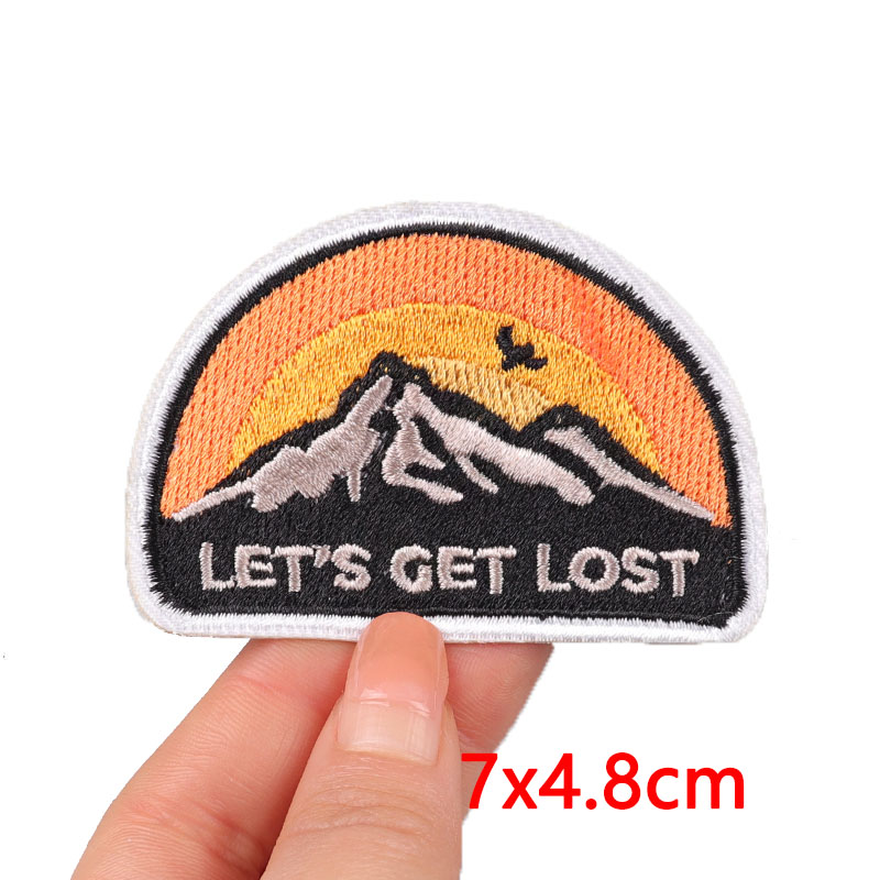 رقع مطرزة للرحلات والتخييم في  - مراجعة Outdoor Adventures Clothing وسعره