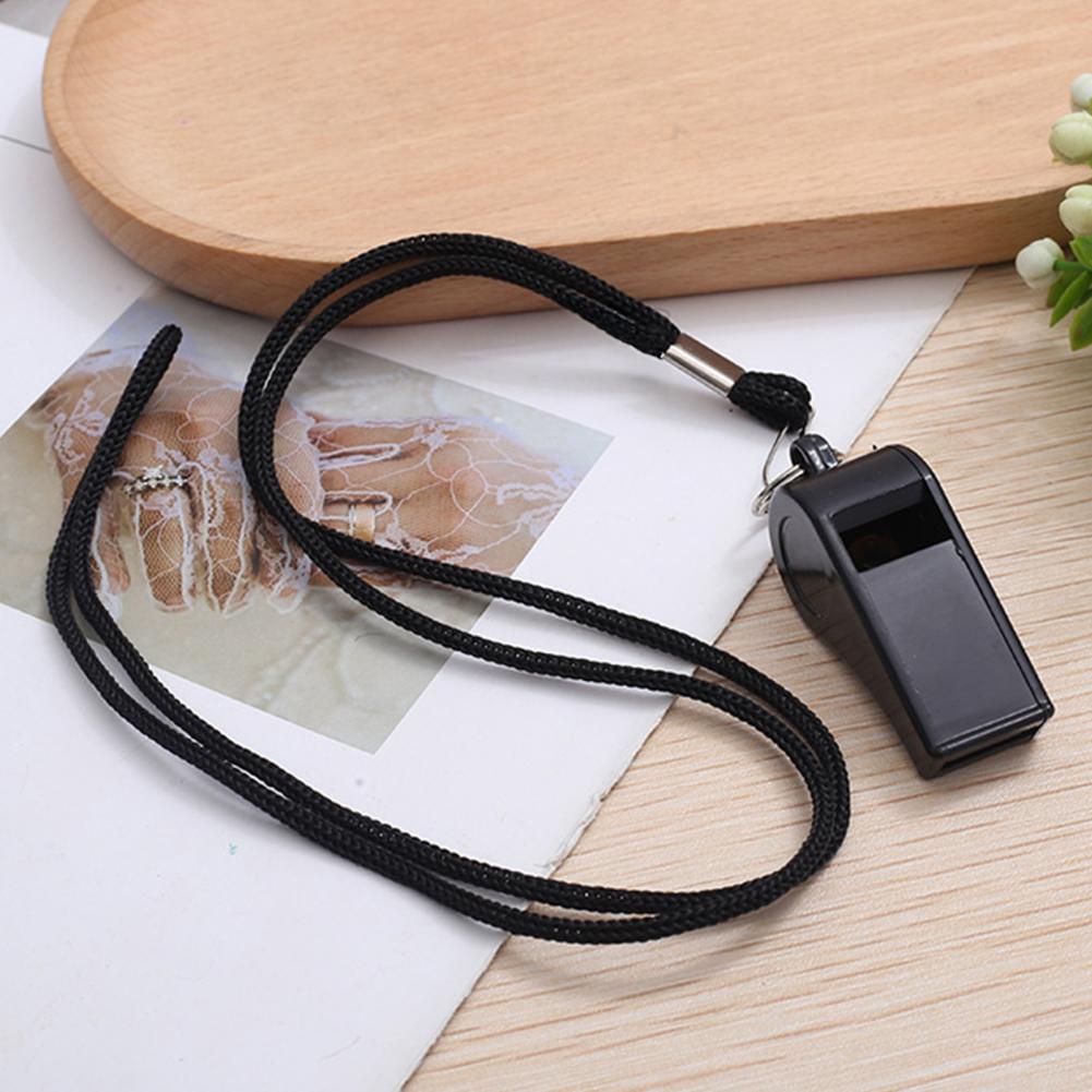 10 قطعة صفارات بلاستيكية مع اس - مراجعة Emergency Whistle Pea وسعره